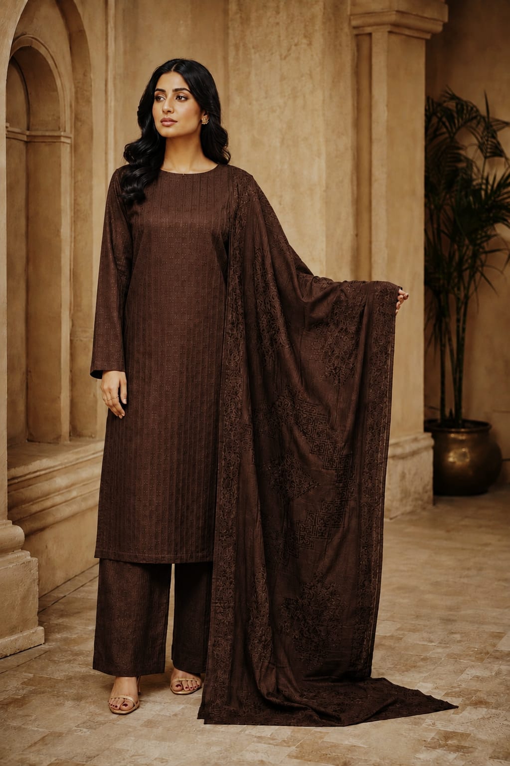 *Imperial Texture Velvet – 3-Piece Unstitched Collection ✨👑*